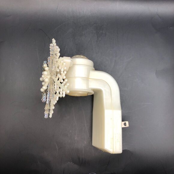 Bath & Body Works Wallflower Wall Plug In Diffuser Snowflake Holiday Lights Up - Picture 3 of 6